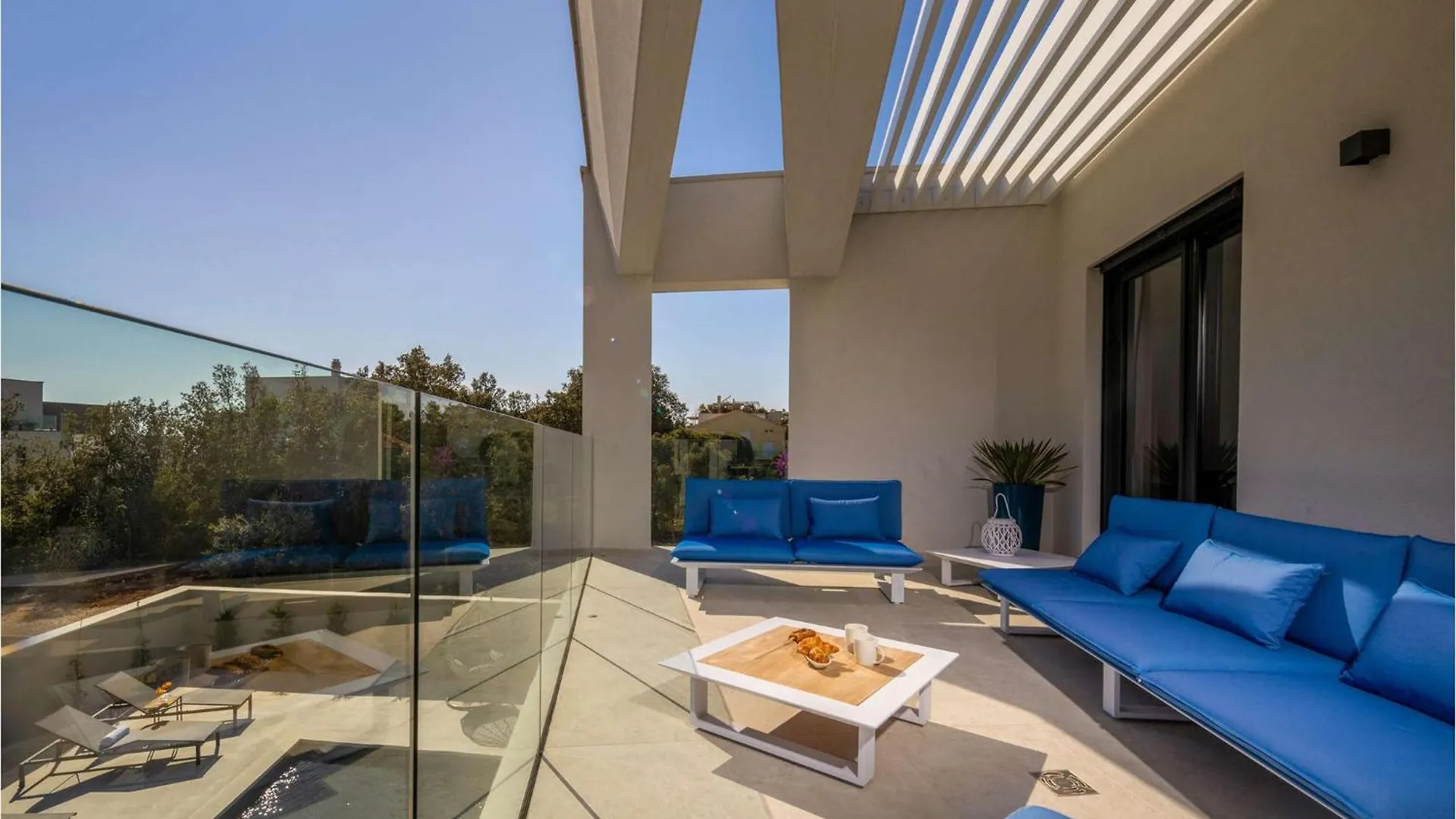 Villa Meta Petrcane 0*,  Croatia